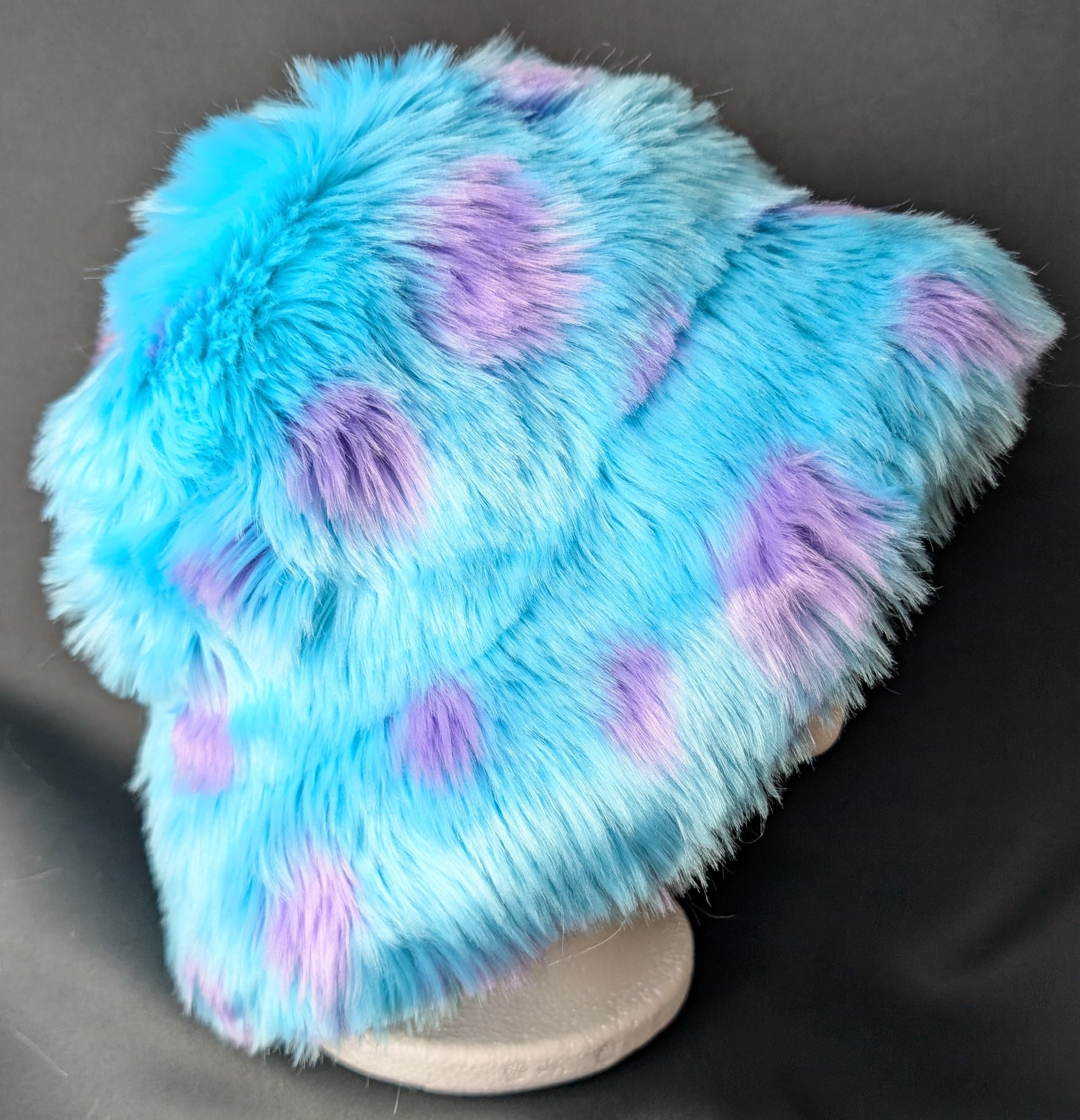 Sully Large