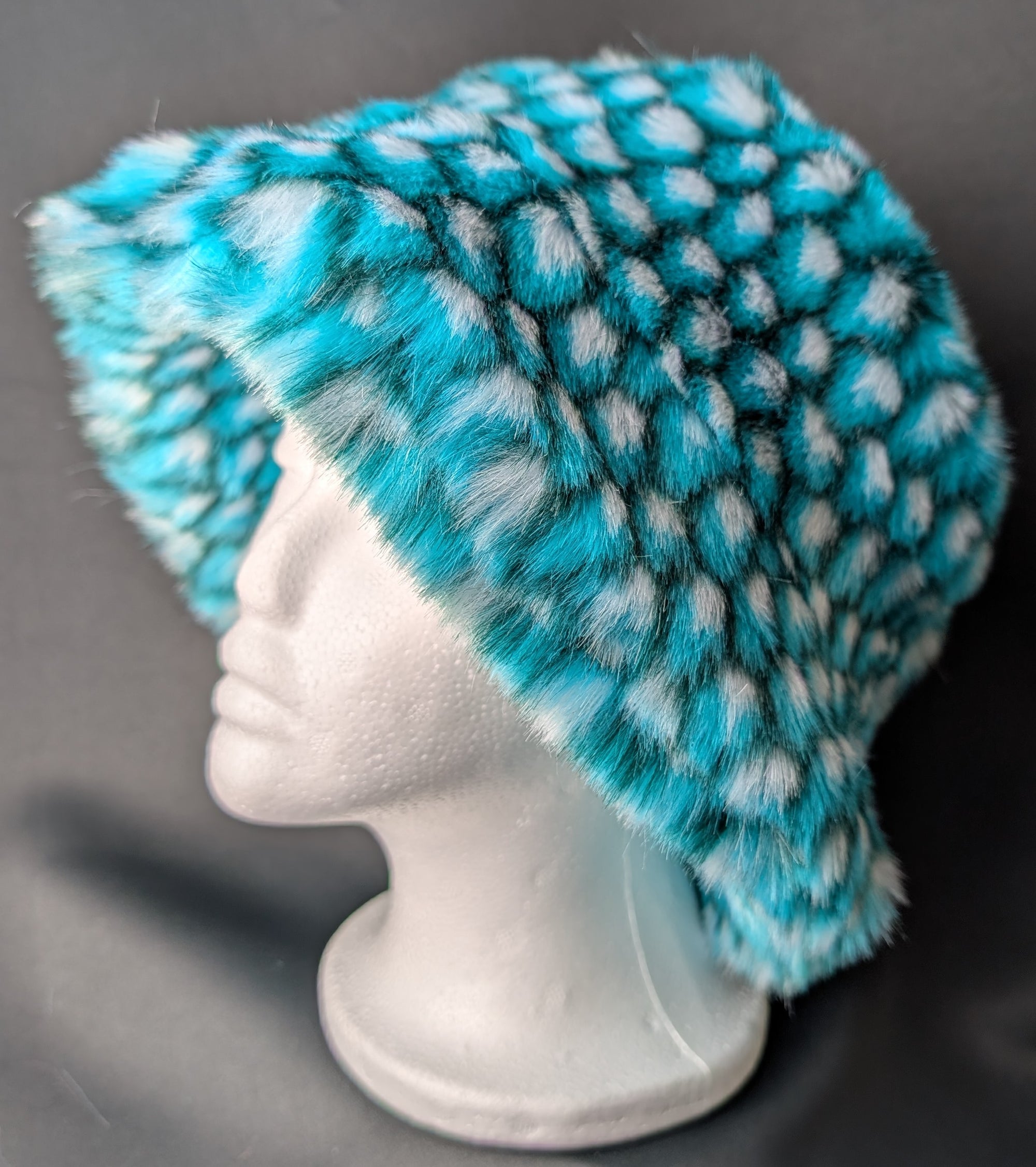 Cyan Feather Large