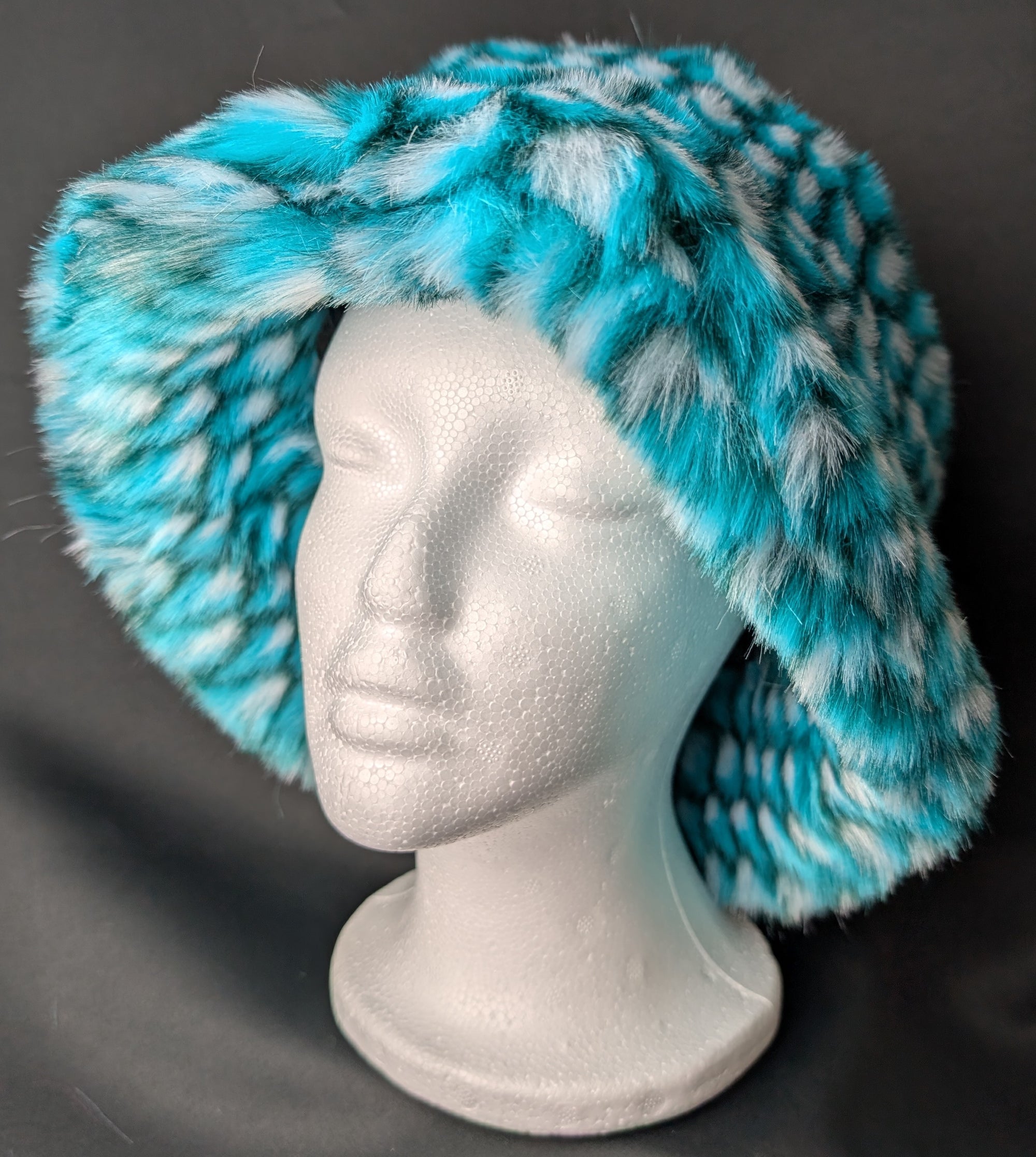 Cyan Feather Large